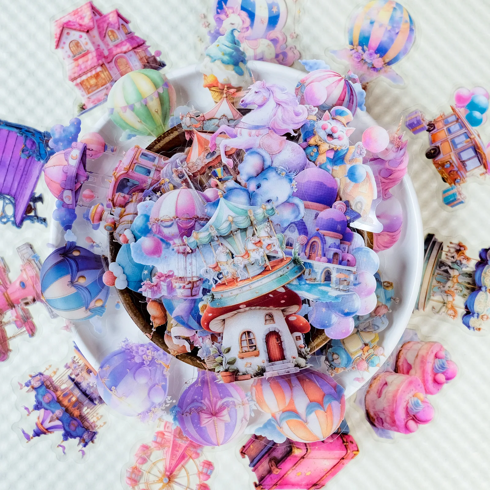 56PCS Fantasy Parco divertimenti Adesivi colorati Impermeabile Cartoon Graffiti Decorazione Fai da te Giocattoli per bambini Laptop Chitarra Bici Decalcomanie