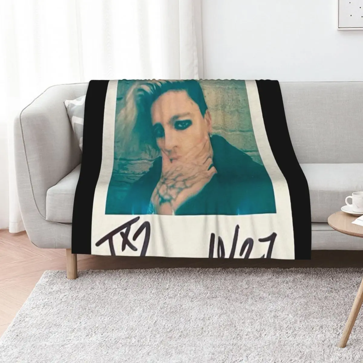 TX2 Throw Blanket Loose Luxury Throw Plush Designers decorative Quilt Blankets