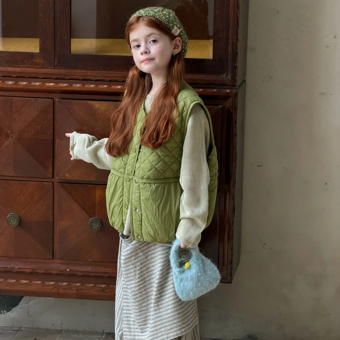 Korean Children's Clothing 2026 Autumn New Girls' Jacket with Quilted Thread and Cotton Sleeveless Vest Casual Vest