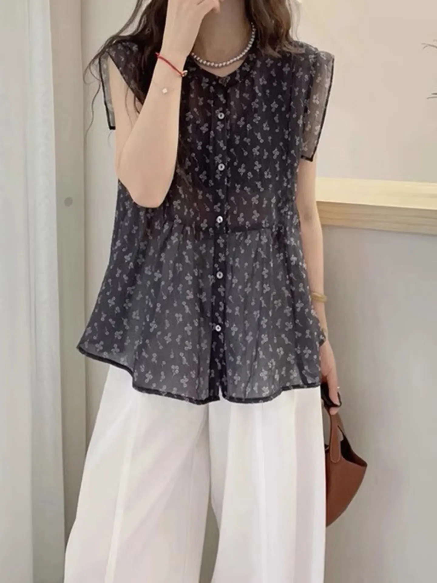 

Легкая и удобная женская блузка с цветочным принтом, на одной пуговице, для летних поездок на работу, прямого кроя, из шелка