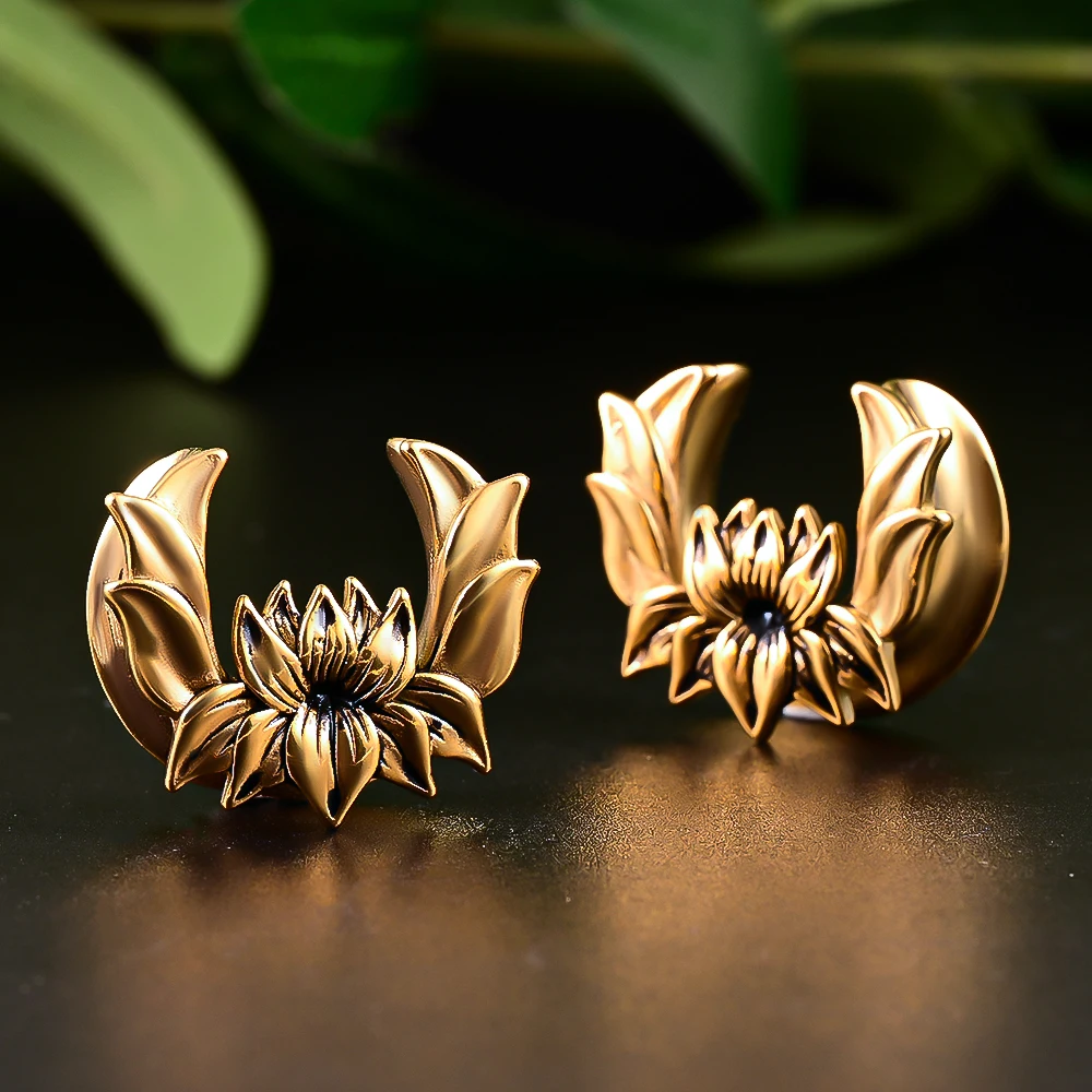 Doearko 2PCS Elegant Floral Saddle Plugs Ear Tunnels Gauges Piercing Stainless Steel Stretchers For Ears Women Body Jewelry