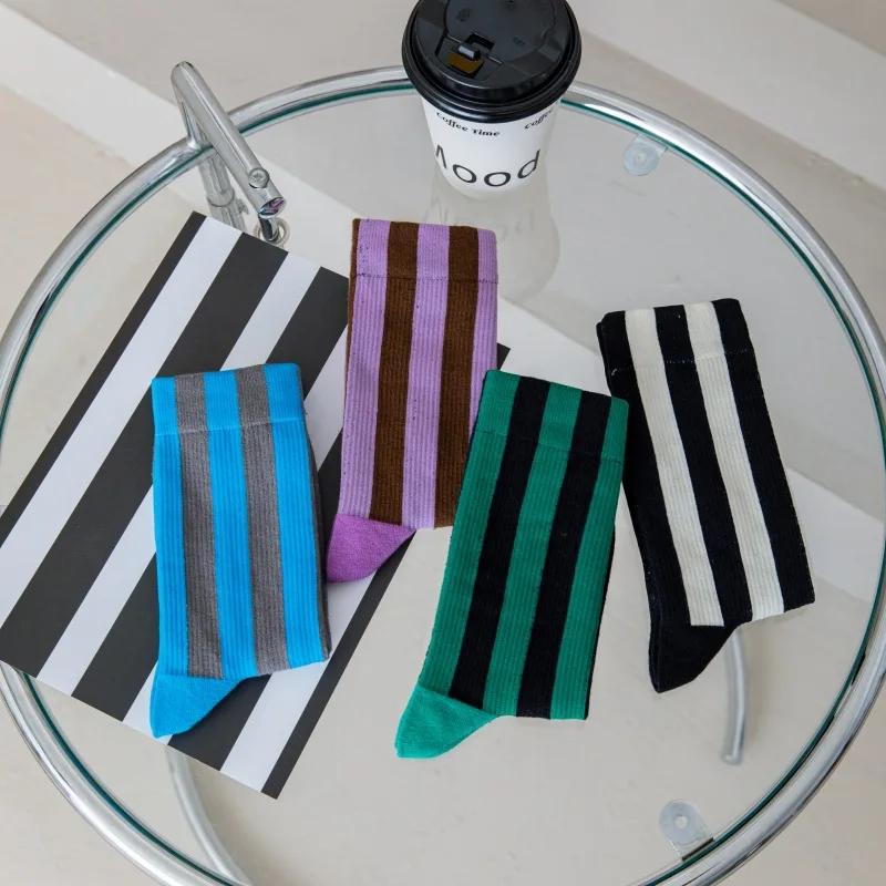 2024 New line color matching stripes in tube socks double needle double way design men and women cotton socks sports socks