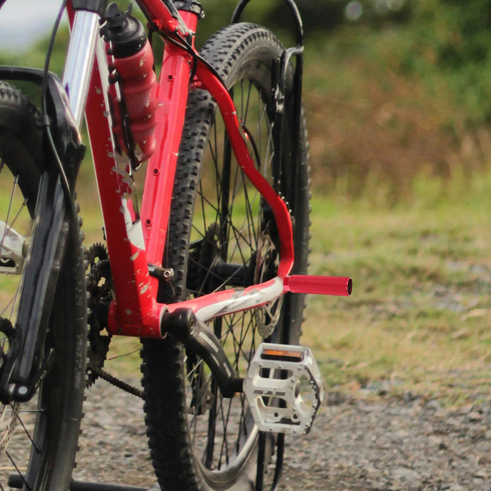 

2Pcs Bicycle Rear Foot Pegs Reliable Durability Easy Installation Stylish Carving Suitable for Mountain Usual Bikes