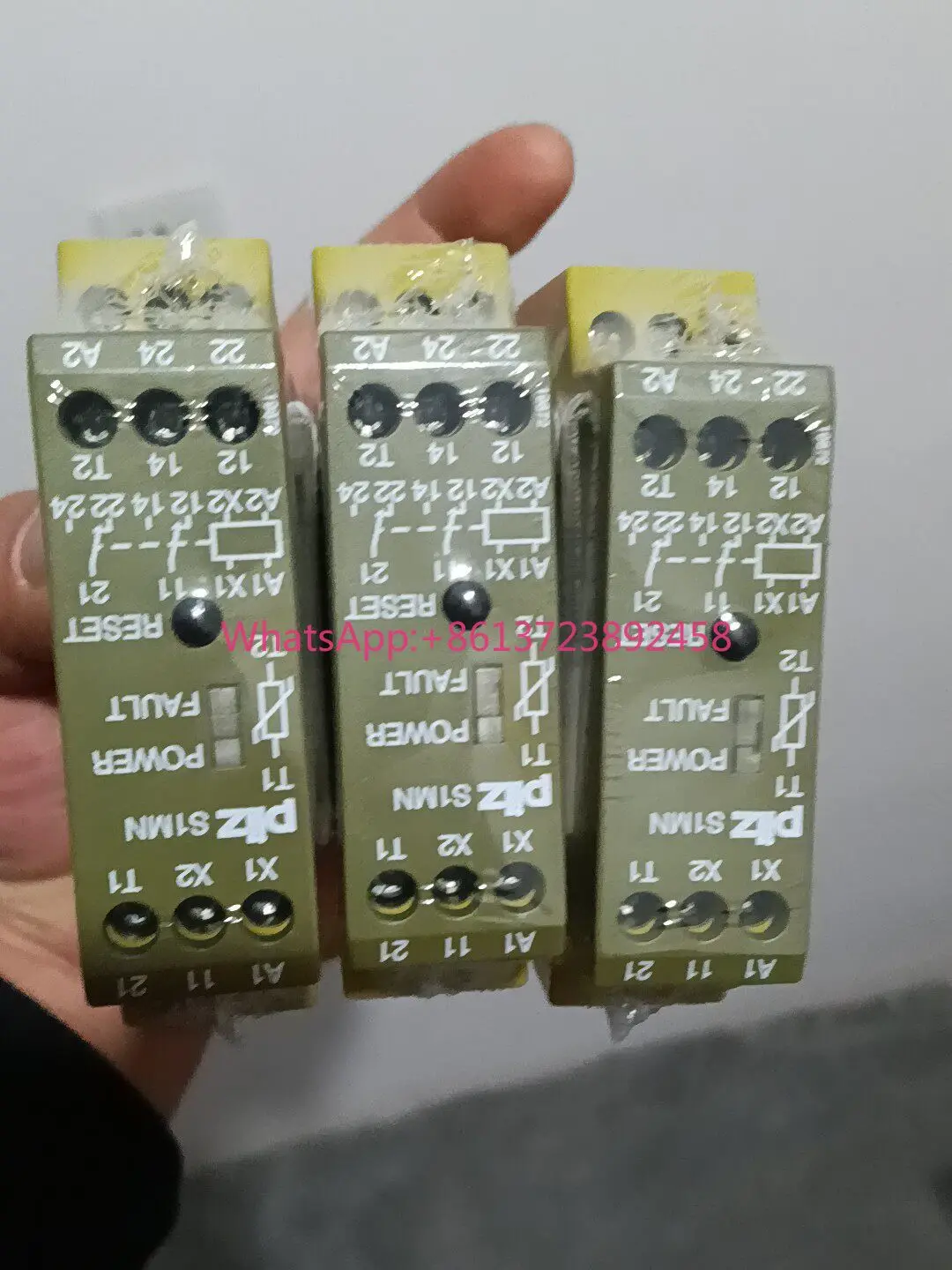839415 pilz safety relay S1MN in stock