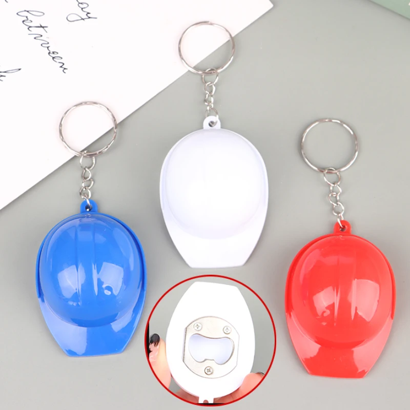 Casco de seguridad creativo abridor de botellas llavero abridor portátil artefacto pequeño colgante práctico decoración colgante
