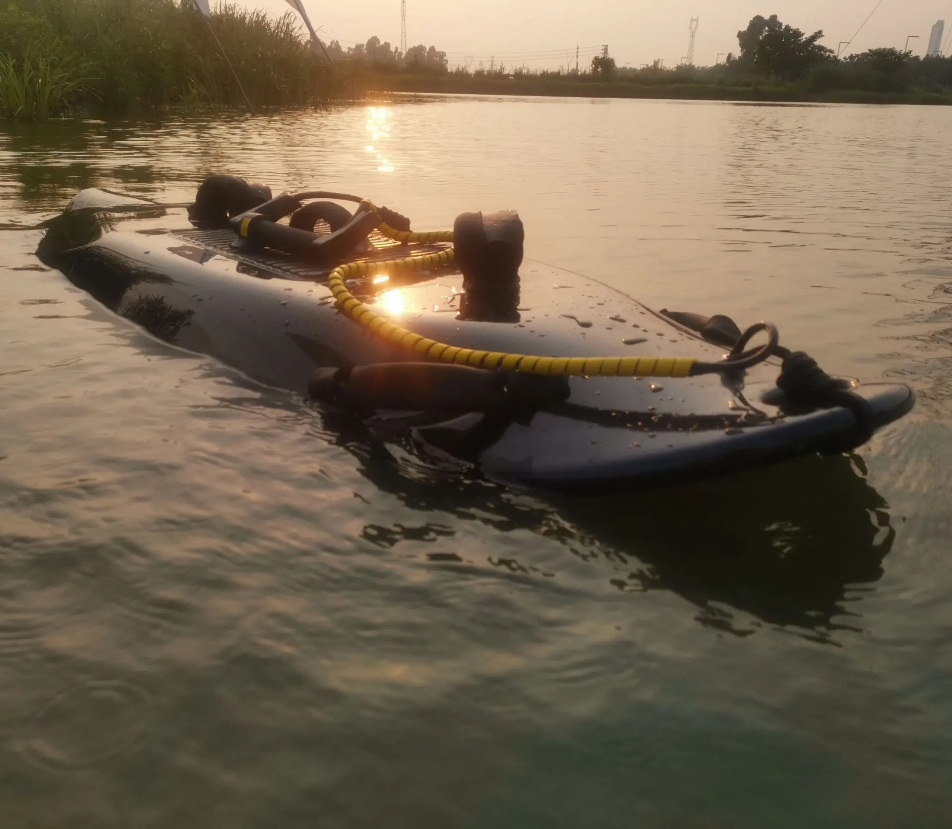 Power surfboard jet skis, motorboats, speedboats, electric surfboards