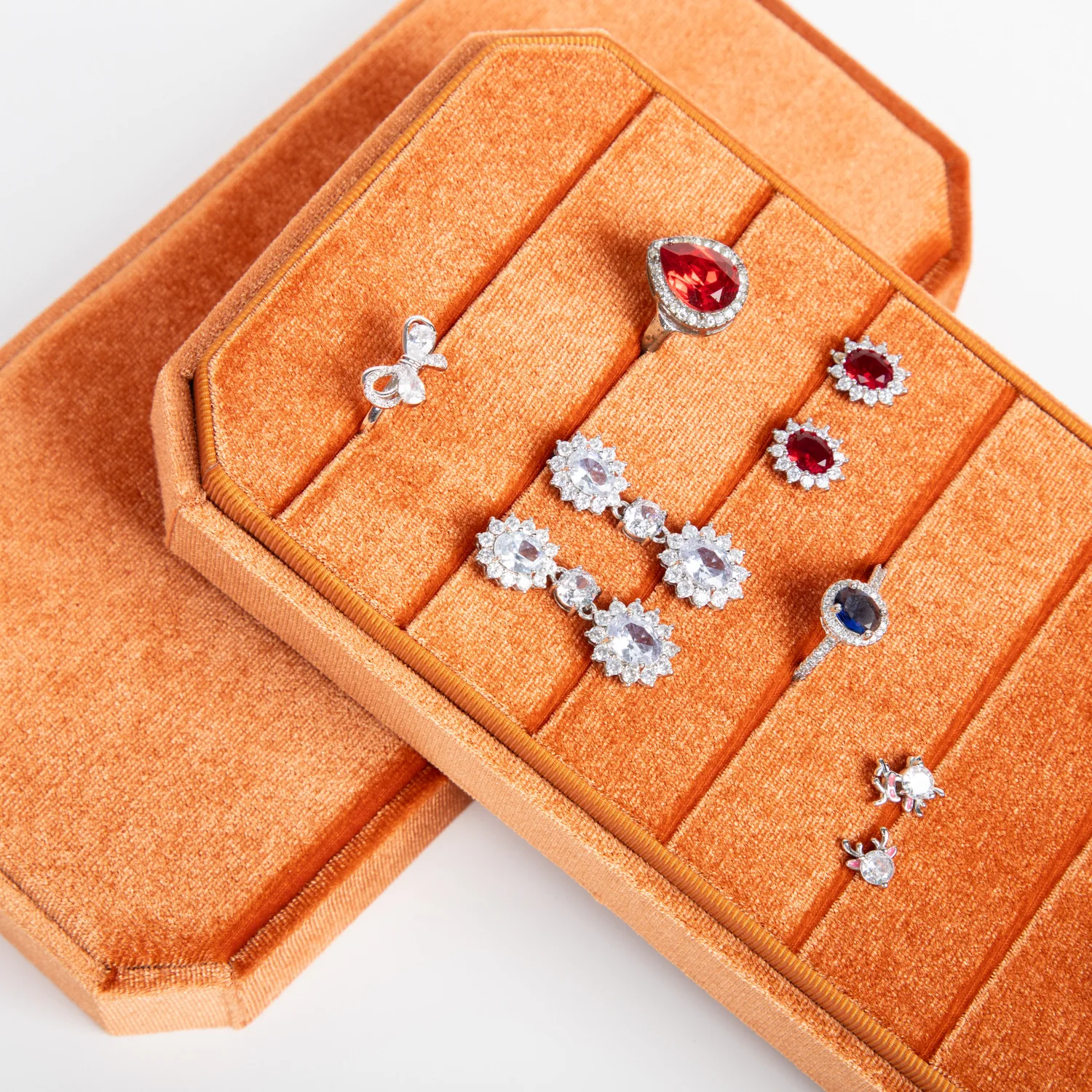 

Ring Holder Display Tray, Multi-Slot Jewelry Organizer Stand for Earring & Bracelet, Portable Counter Showcase for Selling and D