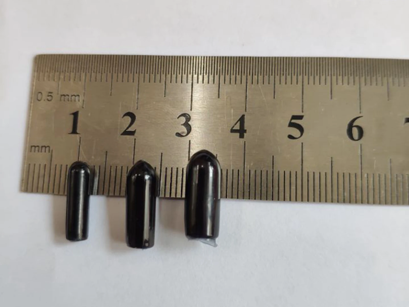 50 pezzi di fasce in metallo trasparente nero estremità tappo di copertura in gomma 3-8mm per la scelta