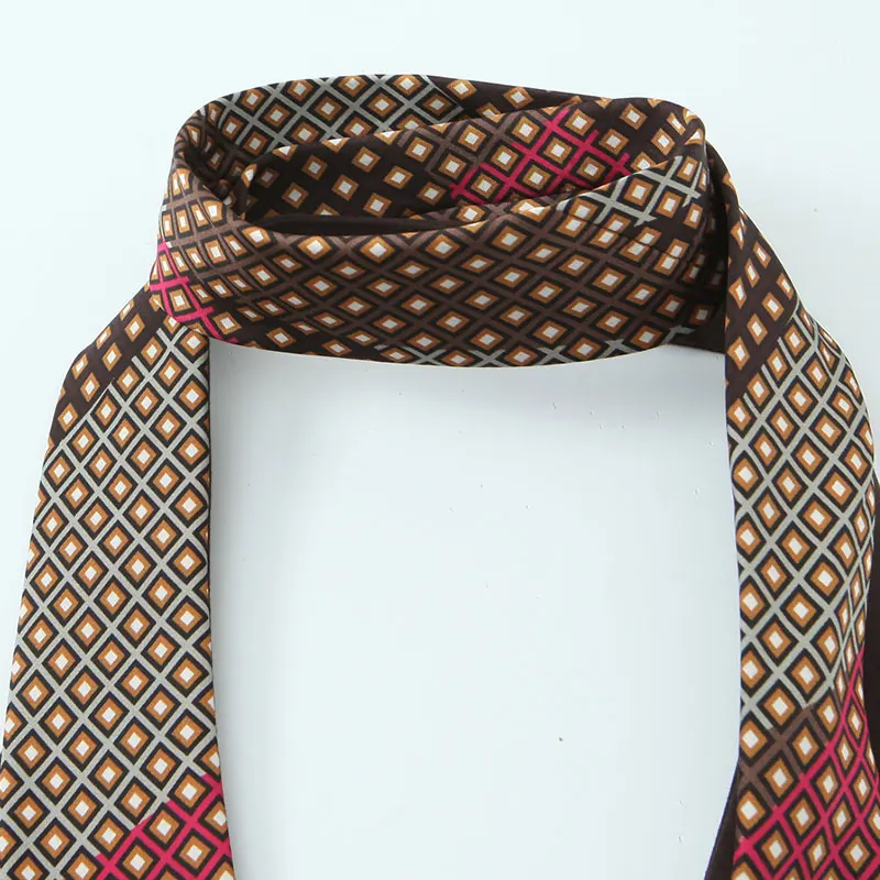 Damska codzienna bluzka z dekoltem w serek, w grochy, wiązana, wygodna, elastyczna, letnia, nowość, uniwersalna, o długości ort, modna, z odkrytymi ramionami, styl 2025.