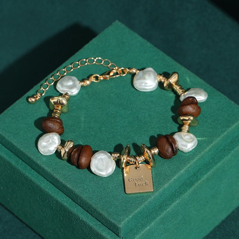 

Charm Vintage Bracelets Antique Gold Plated Hang Tag Natural Baroque Pearl Coffee Bean Beads Jewelry Luxury Trends Banquet Decos