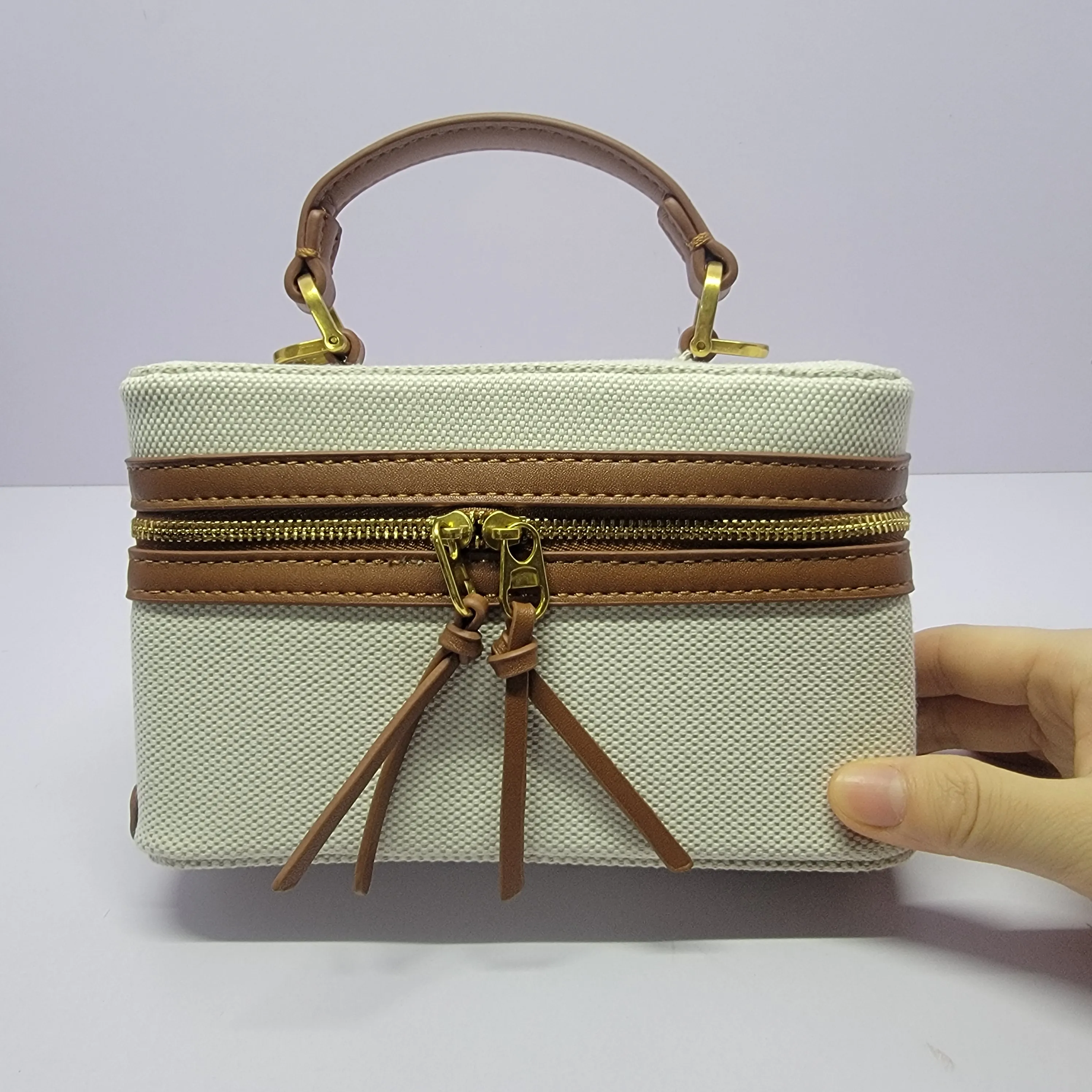 Niche Designer Luxury Retro French Elegant Small Square Bag Exquisite And Versatile Mini Box Bag High-end Casual Crossbody Bag