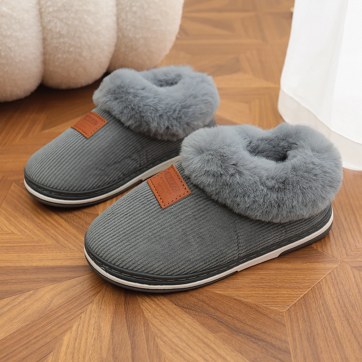 

Теплые мужские зимние тапочки на флисовой подкладке — утолщенная подошва, нескользящая хлопковая обувь с закрытой спиной для дома и улицы