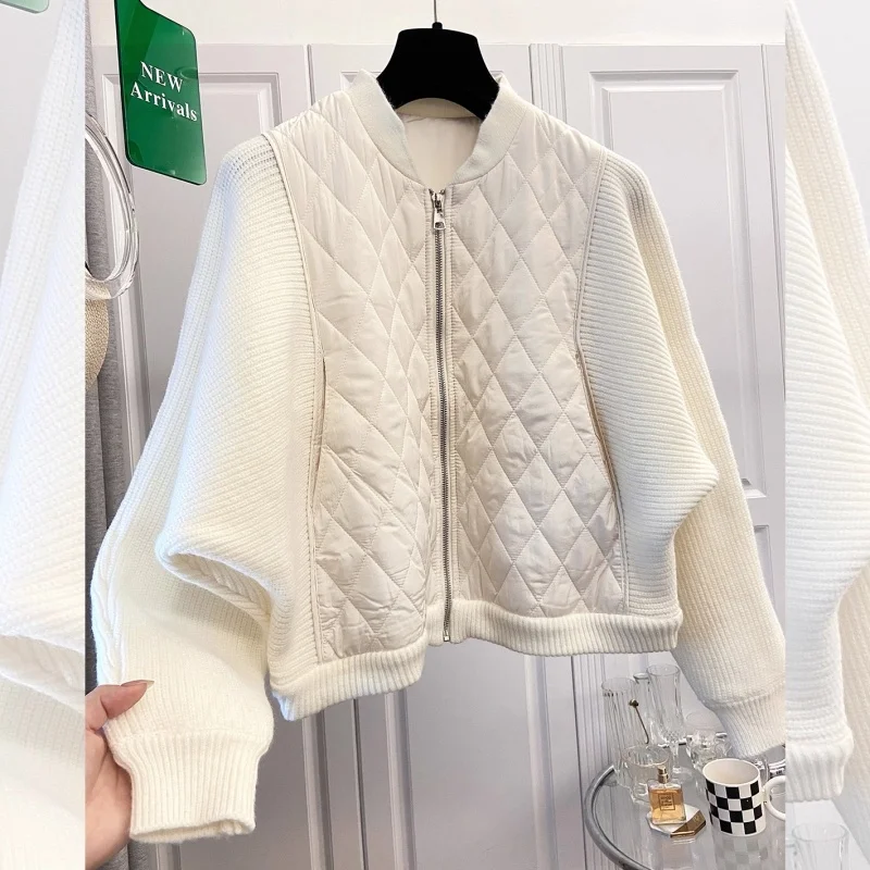 

Зимняя короткая куртка для женщин, новинка 2025 года, стильный дизайн, вязаное хлопковое пальто с рукавами «летучая мышь», верхняя одежда, стеганый топ W1321
