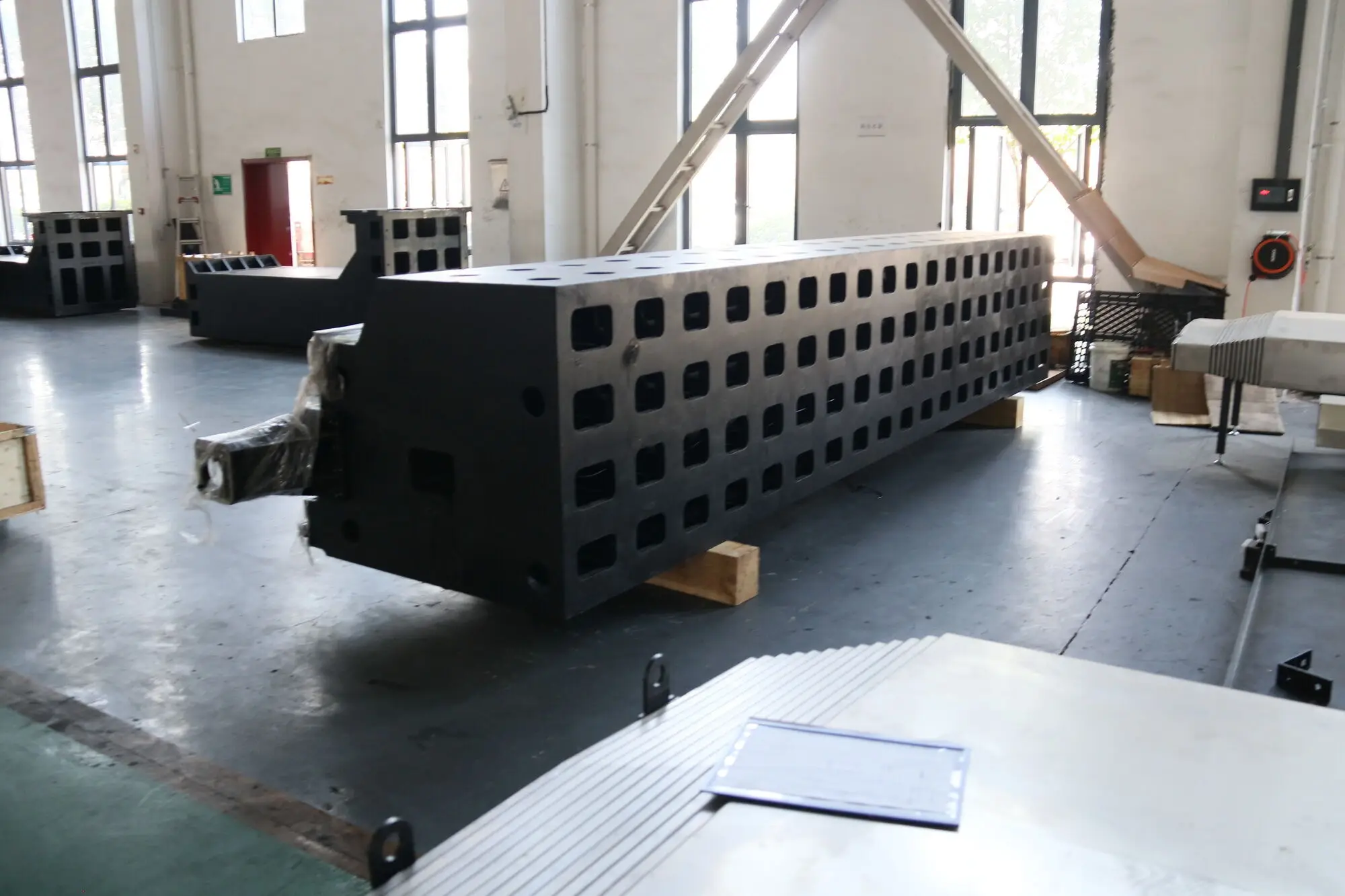 High Precision 5 Axis Moving Column Mold Gantry Type Tenon Mortise Cnc Hining Center In China