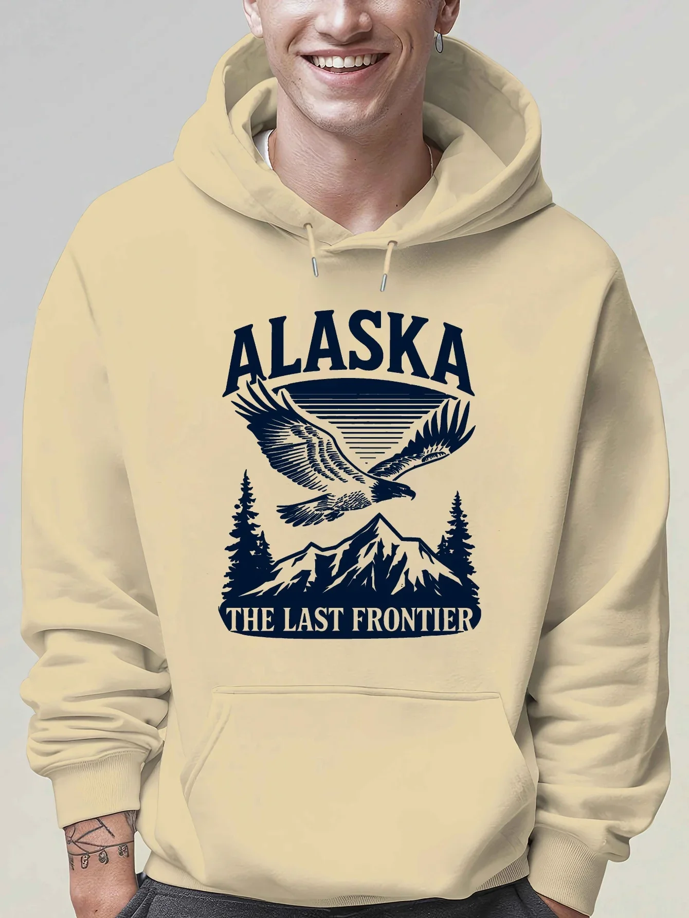 Alaska The Last Frontier Front Print Hoodie Men Vintage Eagle Mountain Pine Tree Graphic Sweatshirt Casual Loose Long Sleeve