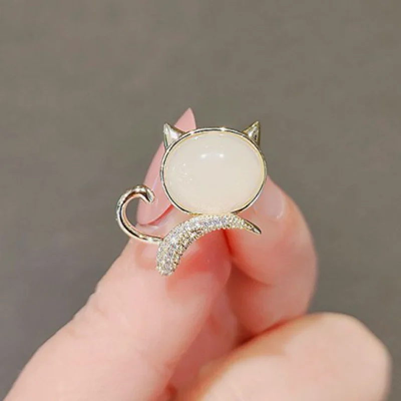 Cute Kitten Brooches Delicate Opal Brooch Pin Personality Crystals Collar Pin Collar Button Shirt Suits Accessories Women Gifts