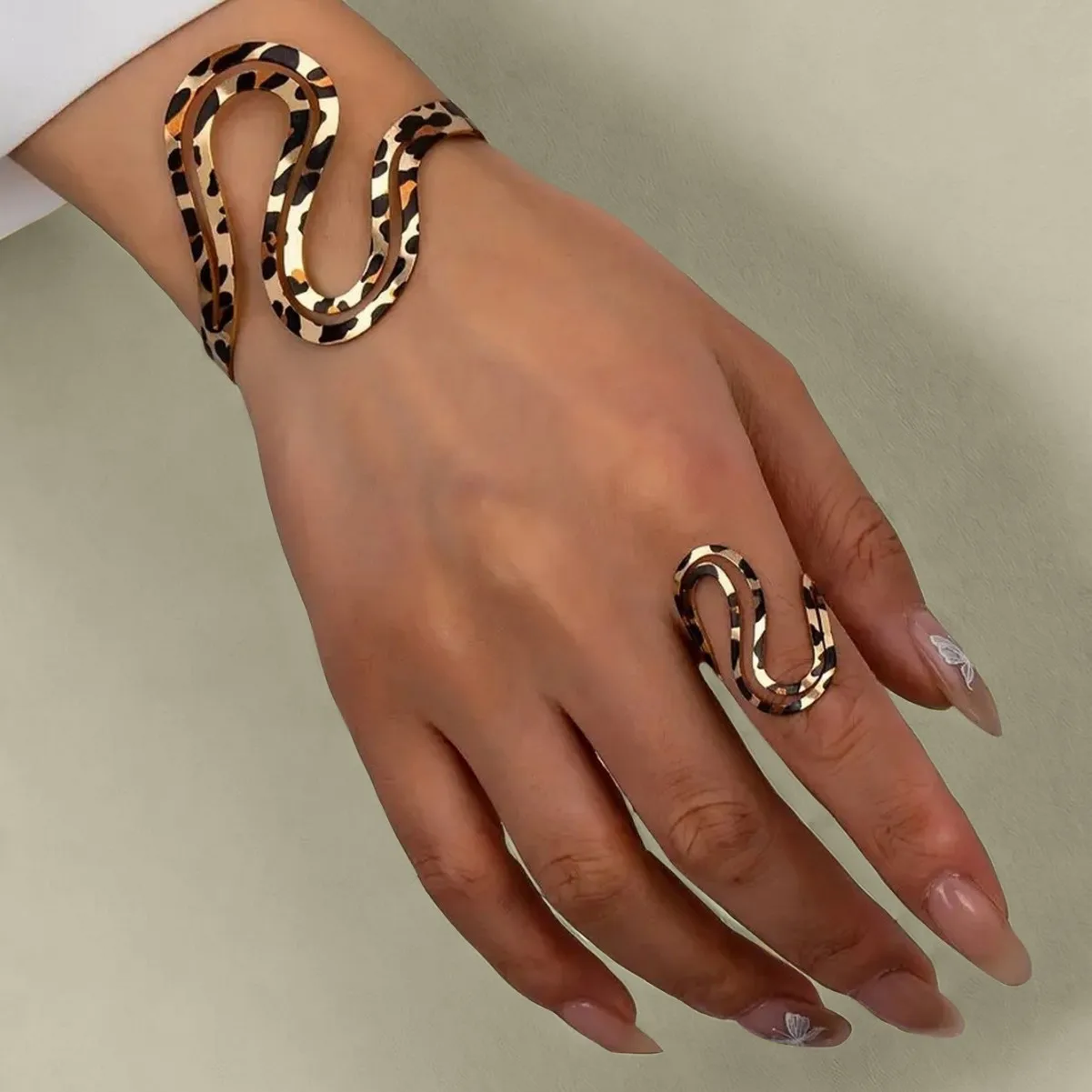 

1 set of niche leopard print metal irregular bracelet S-shaped opening adjustable ring women's set