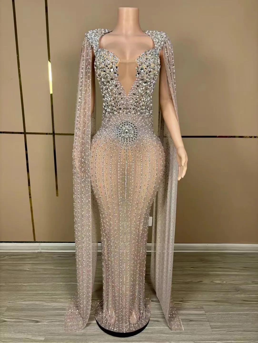 High Quality Long Cape Sleeves Full Beaded Evening Dress Arabic Beautiful Queen Anne Formal Wedding Night Gowns Celebrity Dress