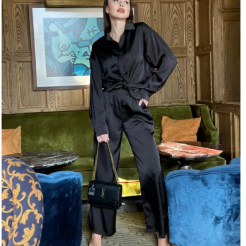 

Round punching loose long-sleeved top casual wide-leg pants two-piece set fashionable simple and versatile temperament elegant v