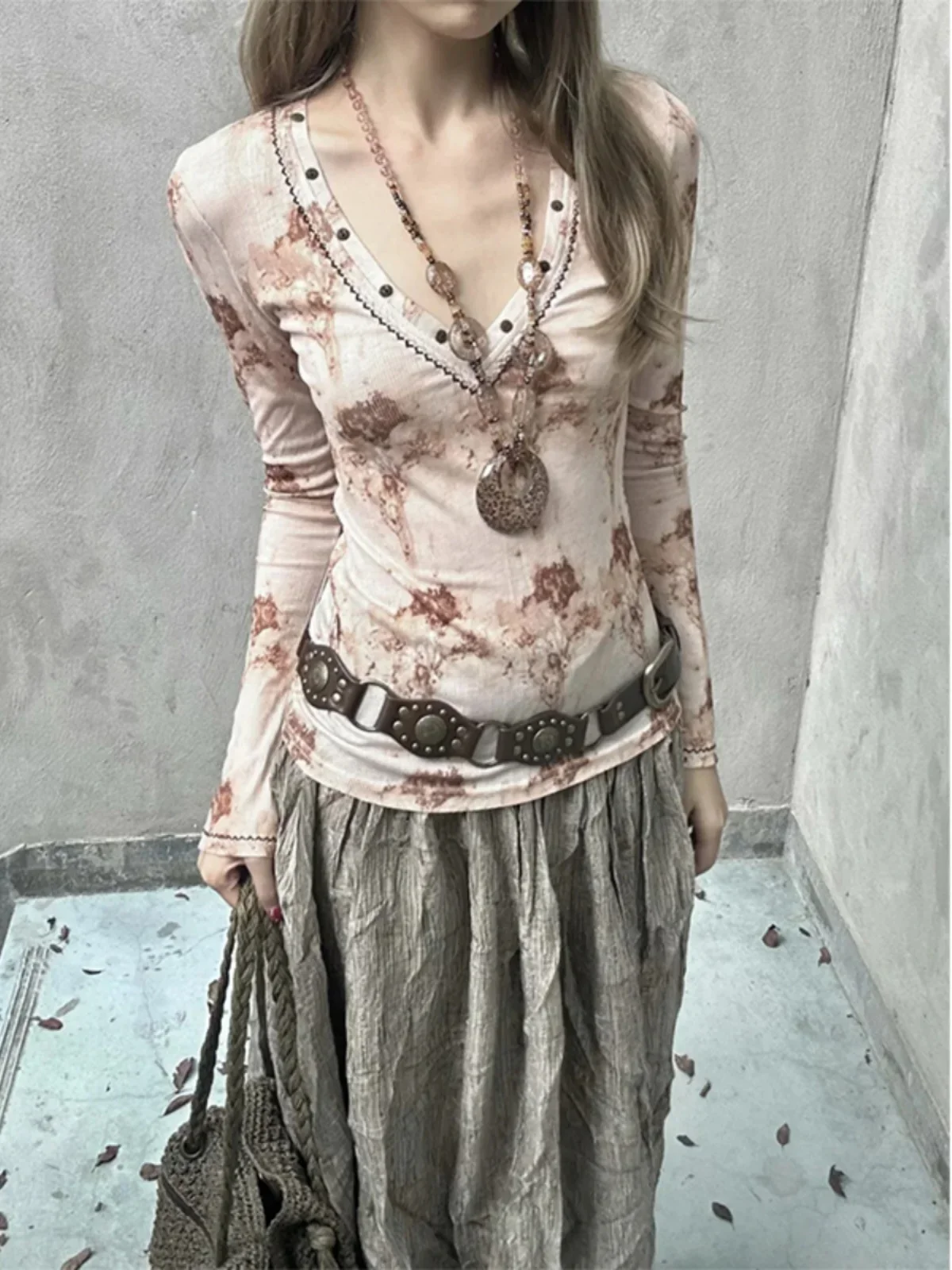

American Vintage Print V-neck Flare Sleeve Tshirts Women Spicy Girl Y2k Aesthetic Slim Fit Top Grunge Punk Clothes E-girls 90s