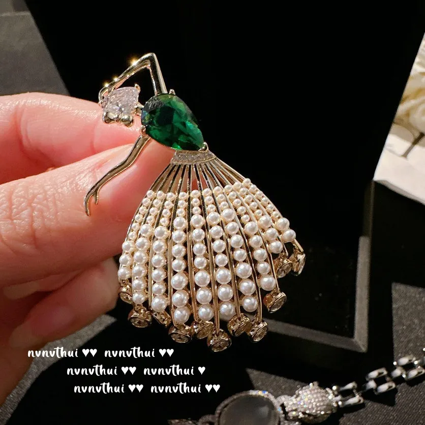 JitDoo Pink Green Princess Brooch Pearl AAAAA Zircon 18K Gold Plated Luxury Jewelry for Women Shirt Collar Dress Accessories