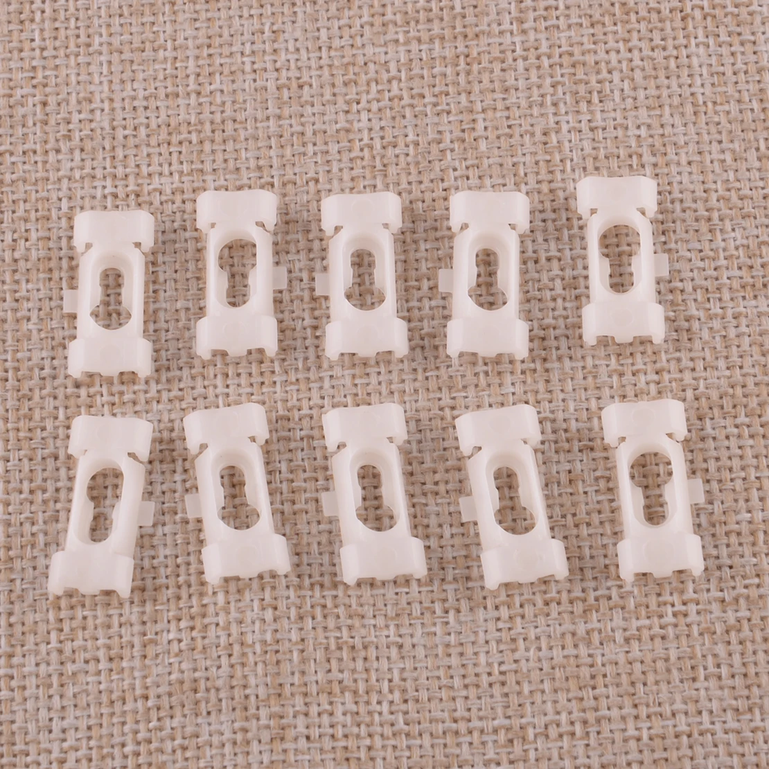 50pcs/set White Top Roof Quarter Belt Reveal Molding Trim Clip Retainer Fastener Fit for GM Chevrolet Buick 20175051 15633873