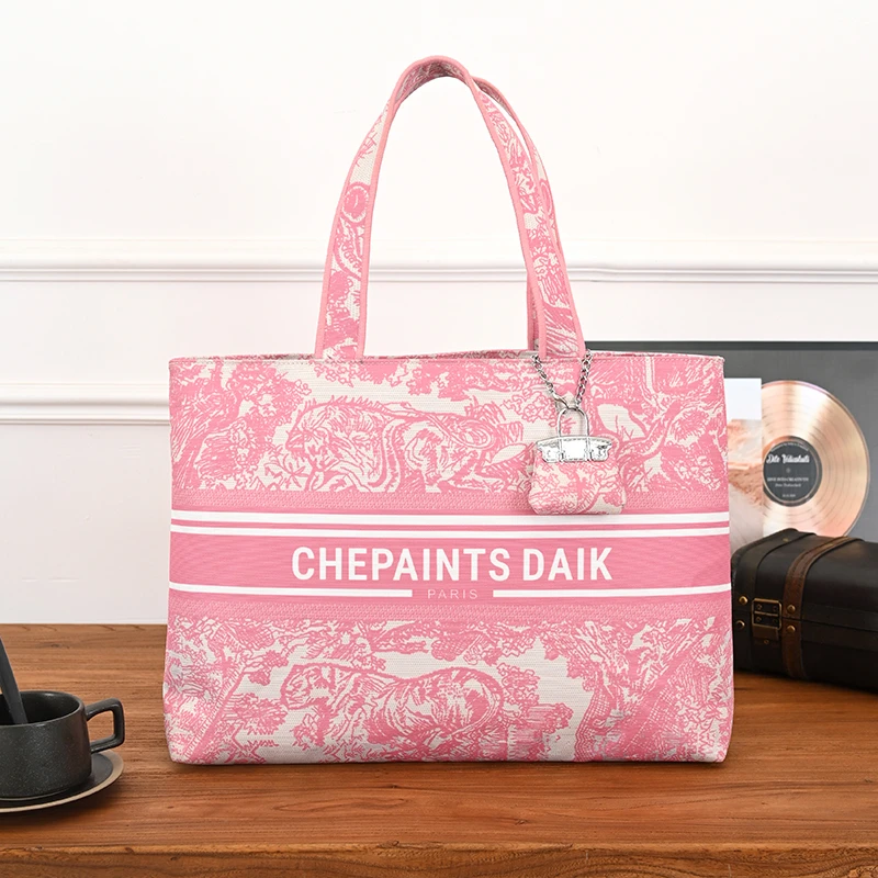 

​​Versatile Minimalist Female Bag Handbag Mini Shoulder Bag Fluid Adaptability For Changing Needs​​