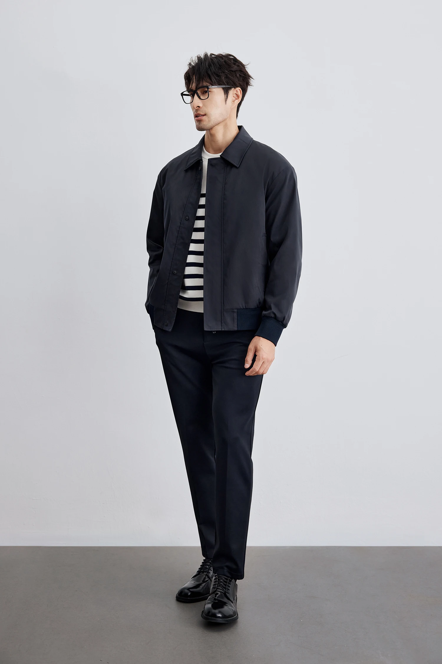 Herren Minimalistische Reversjacke Einreihige Lässige Locker Sitzende Bomberjacke Einfarbige Leichte Oberbekleidung – Detail 20