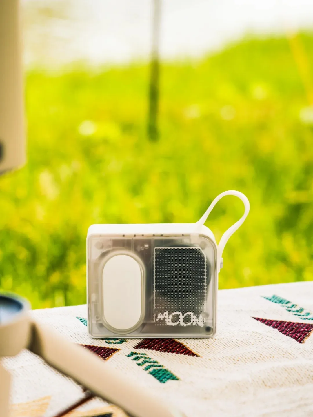 

MOON Pocket Sound Bluetooth Speaker White Transparent Outdoor Camping Portable Mini TWS Wireless Speaker