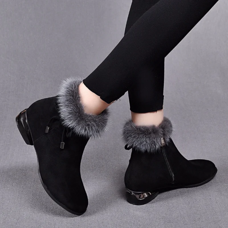 Non Slip Thick Plush Snow Boots Women Faux Suede Fur Winter Boots Woman Warm Cotton Padded Shoes Platform Ankle Botas Mujer 2024