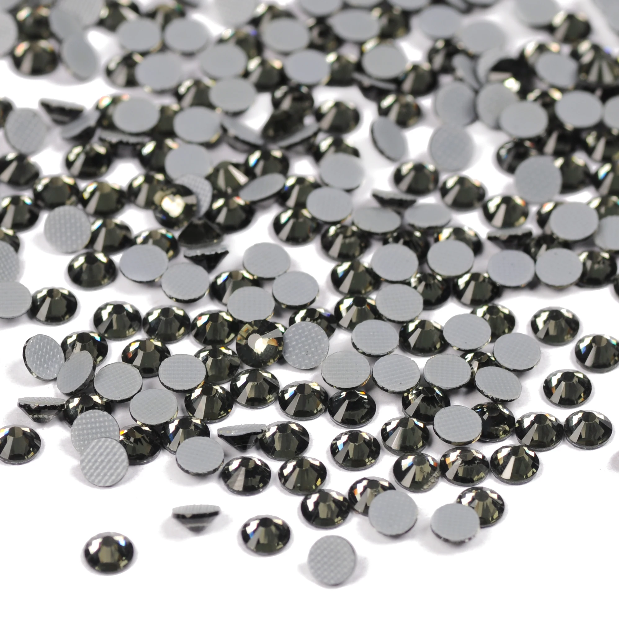Neue 5A Flatback Strass Hotfix Strasssteine, schwarze Diamanten, selbstklebend, zum Aufbügeln auf Taschen, Schuhe, Kleidung und Näharbeiten. – Detail 5