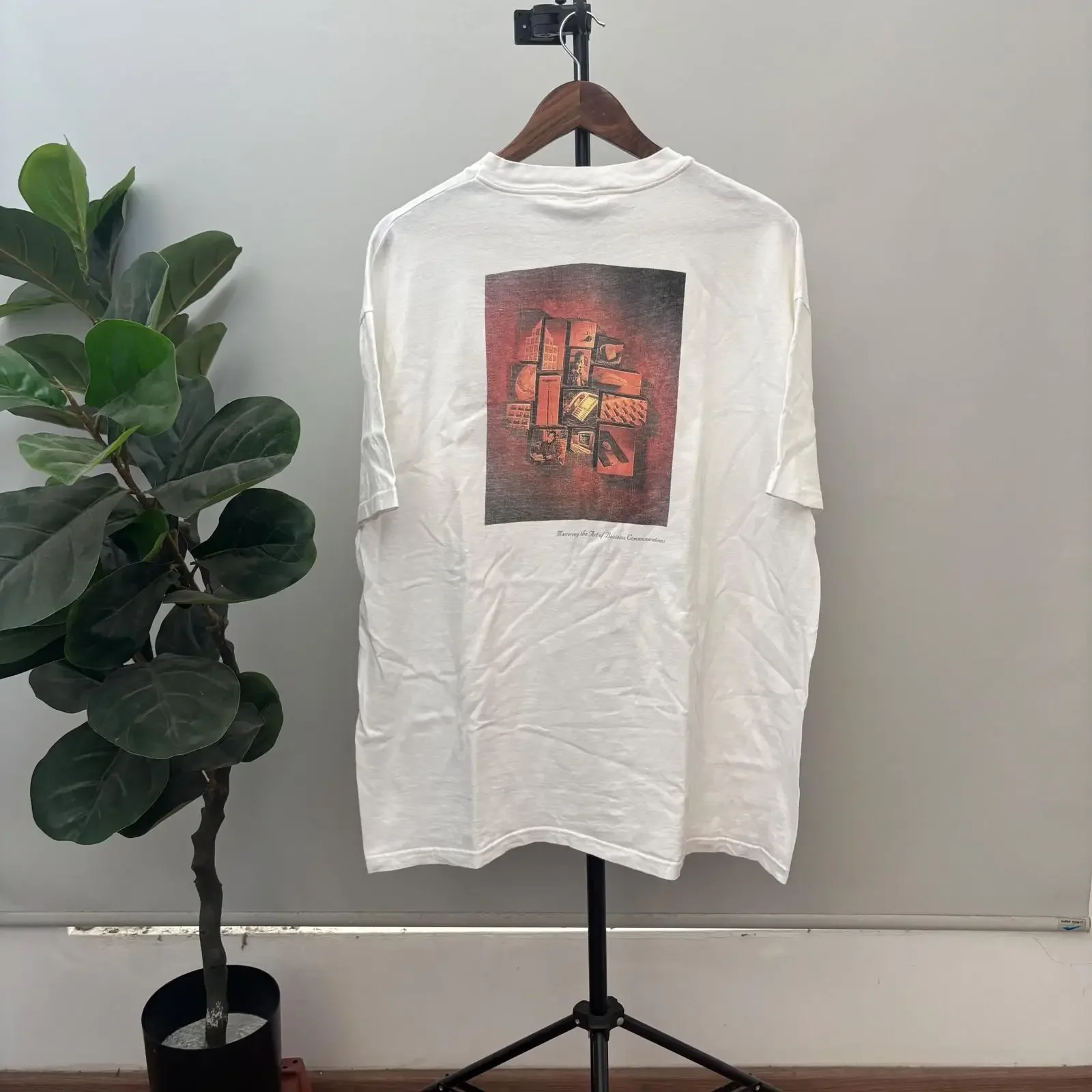 Vintage 90 s Vodavi Art Of Business Communications T Shirt Tech Arts White Size XL vintage Washed Casual Comfortable streetwear