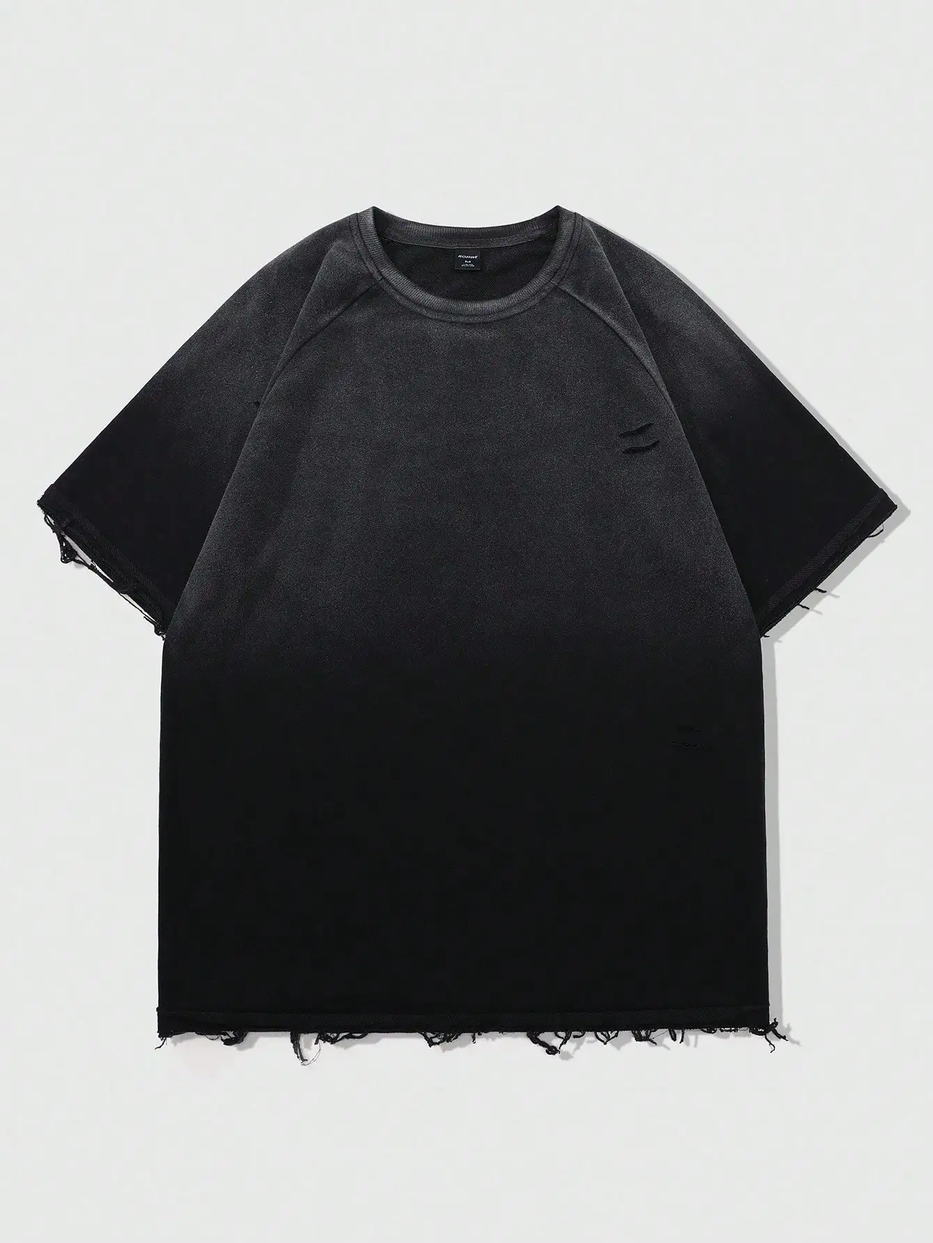 

Мужская черная футболка оверсайз с эффектом потертости, рукавами реглан и необработанным краем