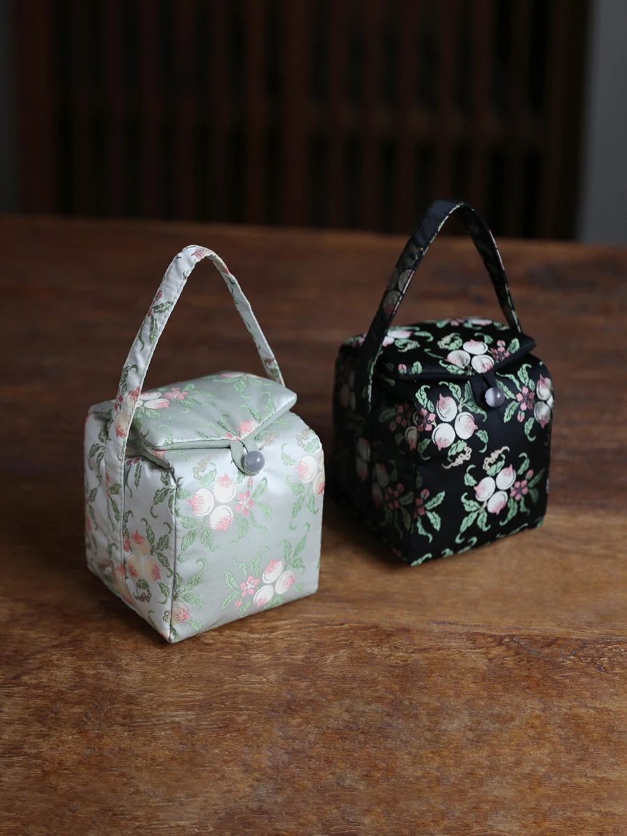 

Travel Portable Tea Art Bag Cover Bowl Tea Pot Tea Cup Storage Bag Embroidered Cloth Art Storage Bag for Tea Ceremony