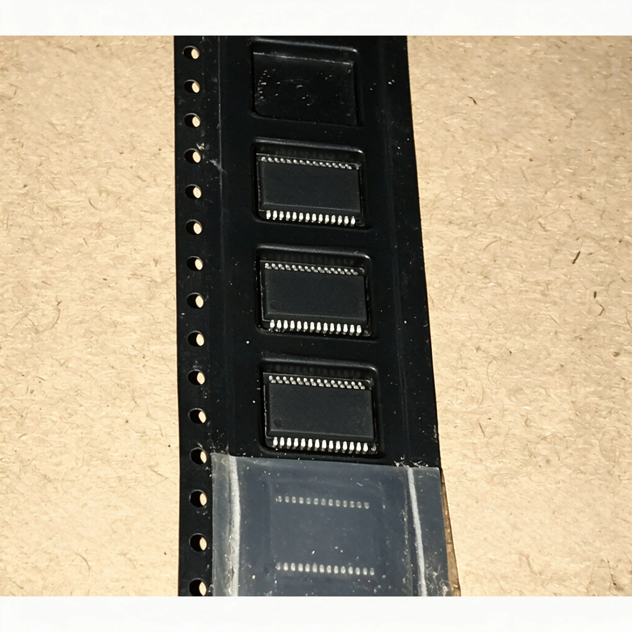 5piece PIC16F726 PIC16F726-I/SS SSOP-28