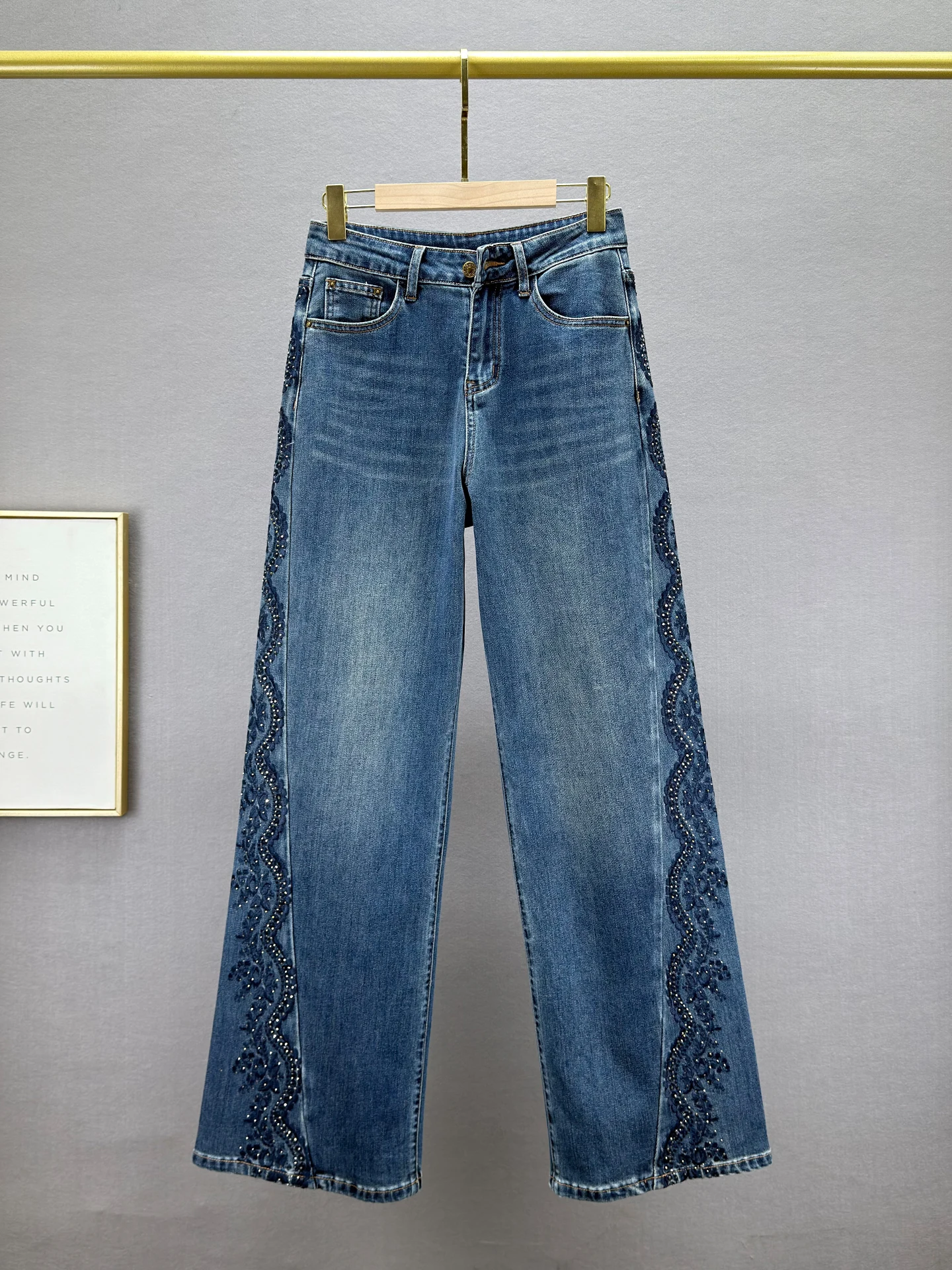 

Ретро джинсы с высокой талией, вышивкой и стразами, женские, удлиненные, весенние, новые, свободные, прямые, модные брюки для похудения