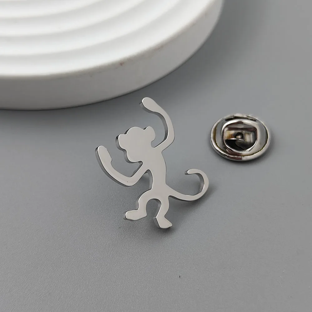 Unique 18K-gold-plated stainless steel brooch: cute little monkey badge design, fashionable lapel pin, suitable for daily gifts