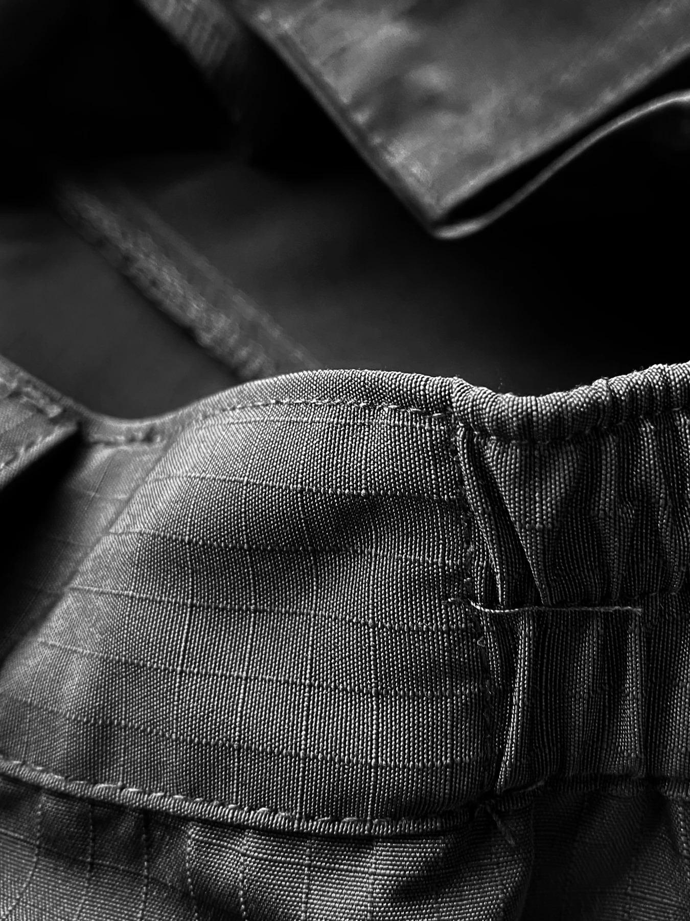 Pantaloni cargo da uomo con cravatta Pantaloni sportivi con piedi groupé solidi Cappello Tasca intrecciata Pantaloni con corda per piedi Pantaloni cargo da strada Pantaloni casual per uomo