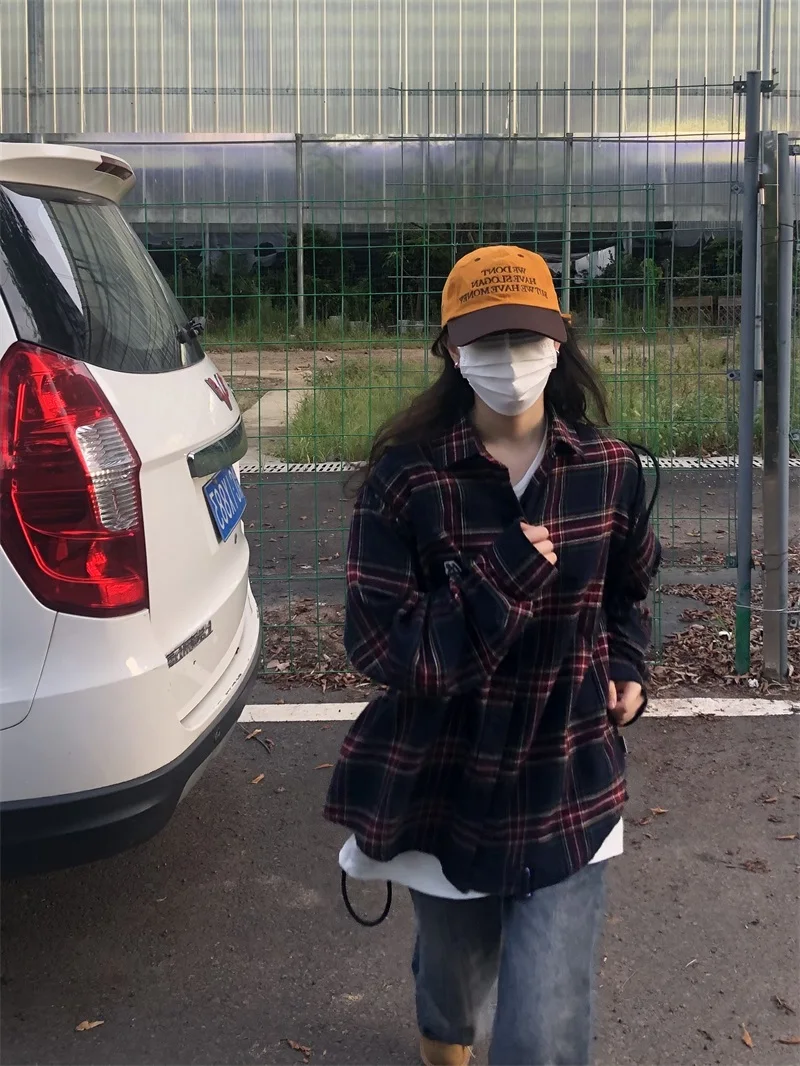 

Spring Autumn Plaid Oversize Casual irt Men Women Vintage Loose Couple Coat Long Sve arp Collar Youth Faion