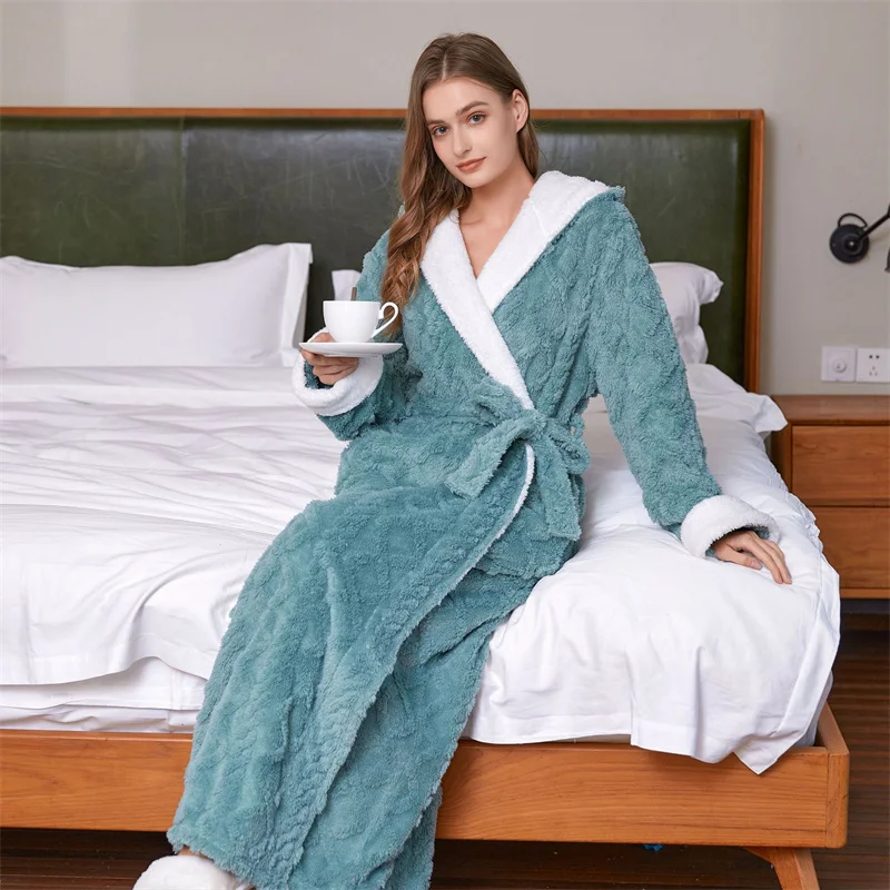 Thick Women Warm Bathrobe Solid Hooded Warm Ladies Dressing Gown Long Sleeve Flannel Bath Robe For Female