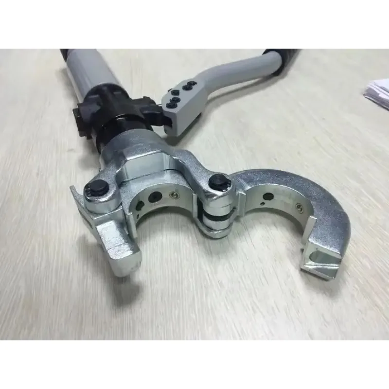 -6022 Manual Hydraulic Crimping Tool 6t 700bar 300mm² 350° Flip Head Manual Crimping Tool