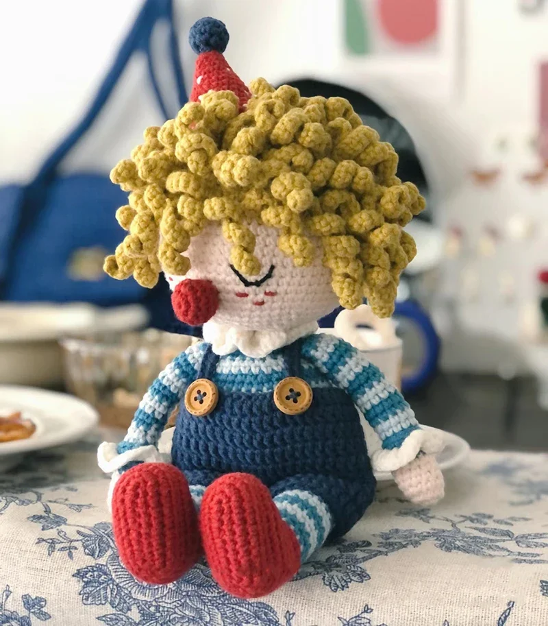 

Cute Circus Clown Knitting Dolls Soft Cotton Toys Handmade Knitted Toy kids finished Products Knit Fabric Toy birthday present