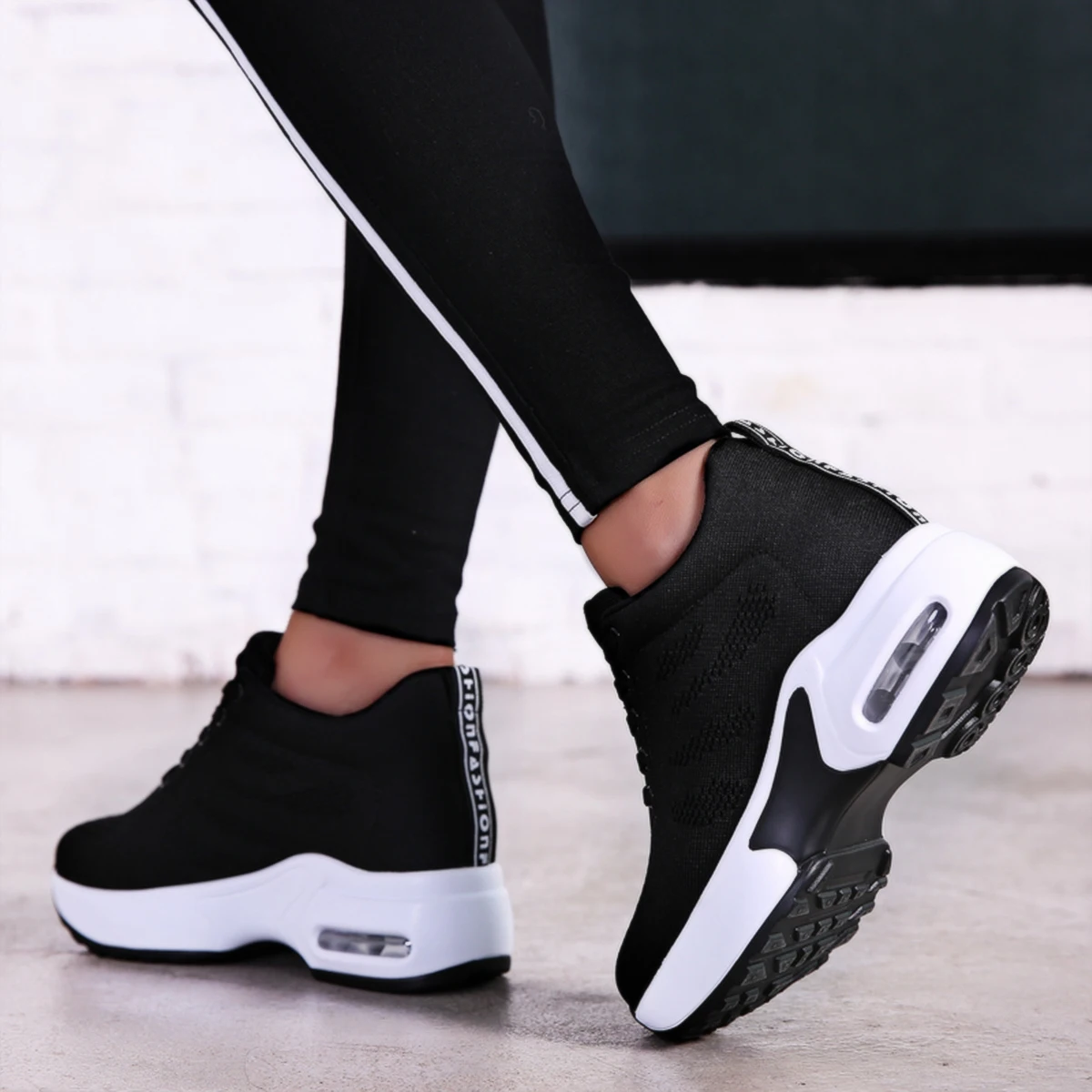 

Spring Knit Mesh Wedge Sneaker Internal Increase Women Platform Shoes Air Cushion Black Shoes Woman Casual Sport Shoes 1029 t