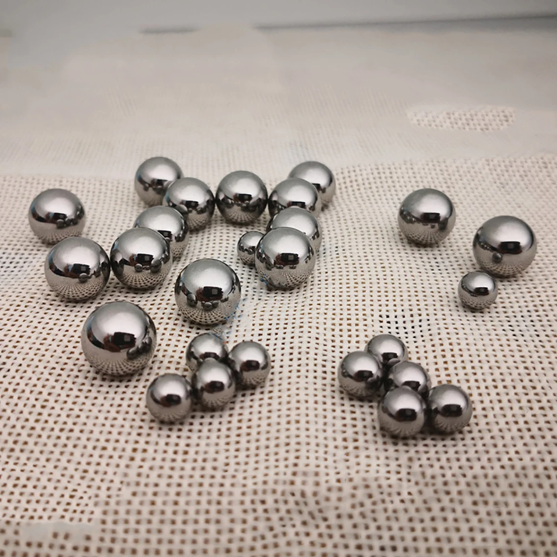 

100pcs Dia 2/2.381/2.8/3.175/4.4-5.45mm Solid Carbon Steel Ball Steel Ball High Precision Smooth Ball For Slingshot Hunting