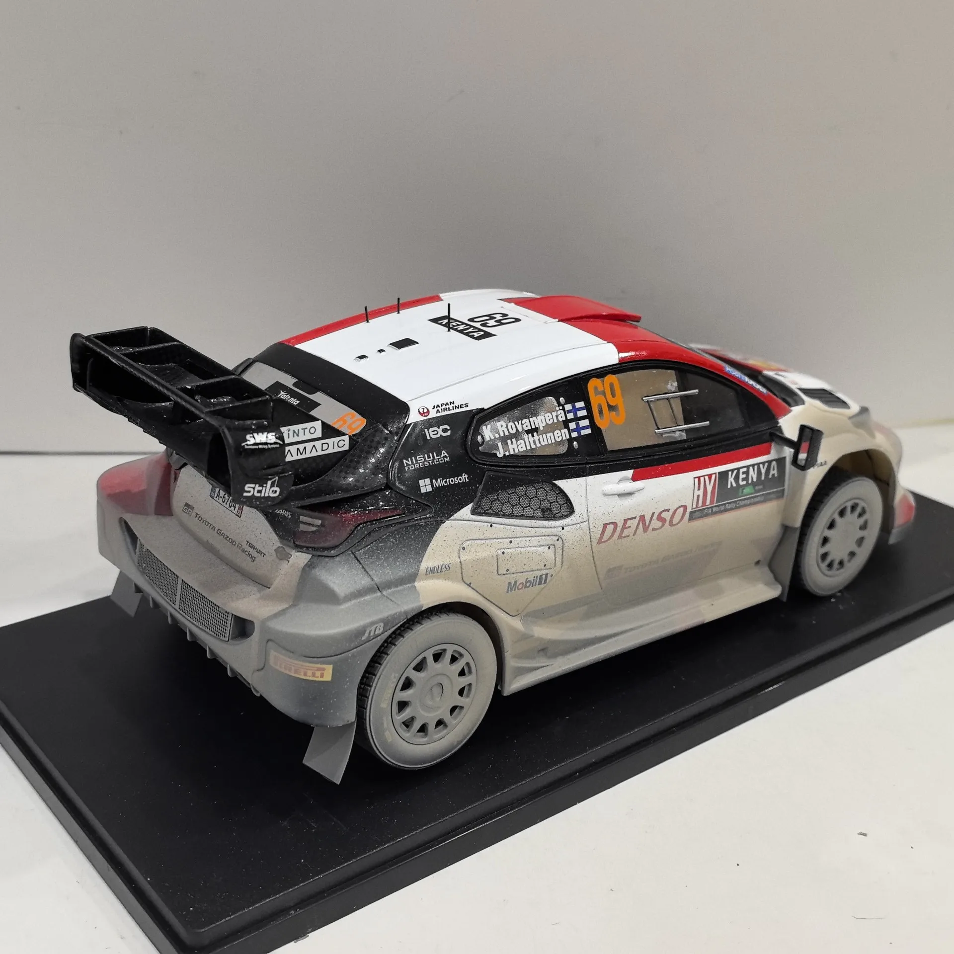 다이캐스트 IXO 1:18 스케일 TOYOTA GR YARIS # 69 2023 게임 후 진흙 버전 포스트 레이스 합금 자동차 모델 소장 장난감 선물