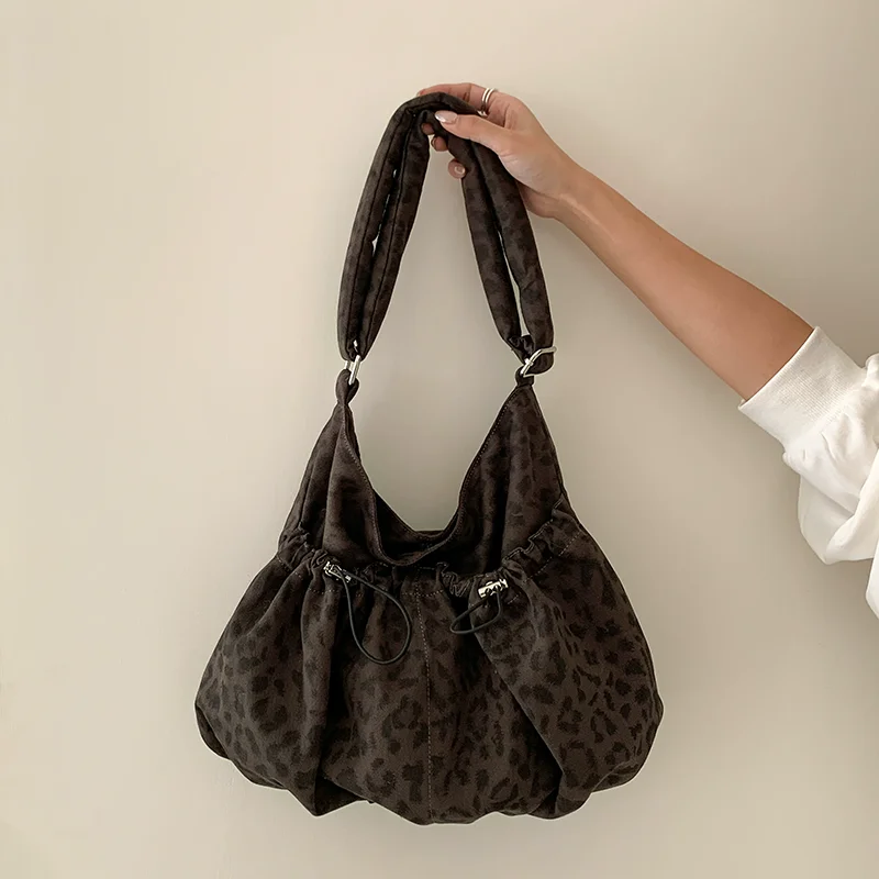 

Korean Retro Shoulder Bag Fashion Leopard Print Plaid Drawstring Pleated Bag Casual Large Capacity Canvas Crossbody Women's Bag