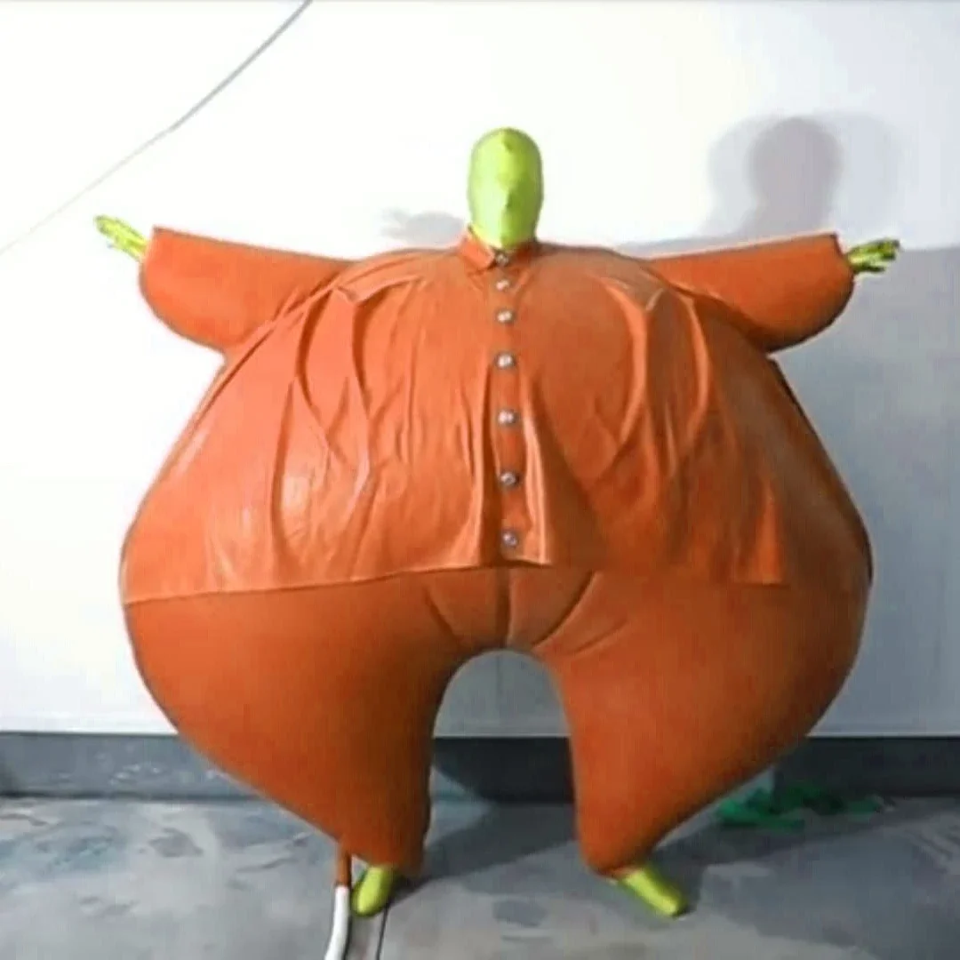 design de terno inflável multicolorido para dramatização