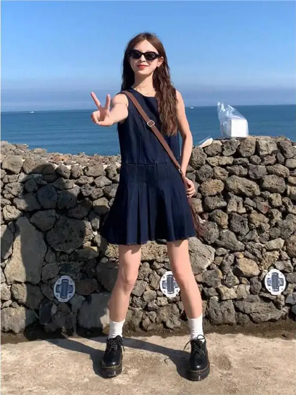 

Ретро-платье-жилет из денима с плиссированной юбкой, синее, приталенное, летнее, новый стиль, без рукавов, для повседневной носки, женское, с завышенной талией, миди-юбка