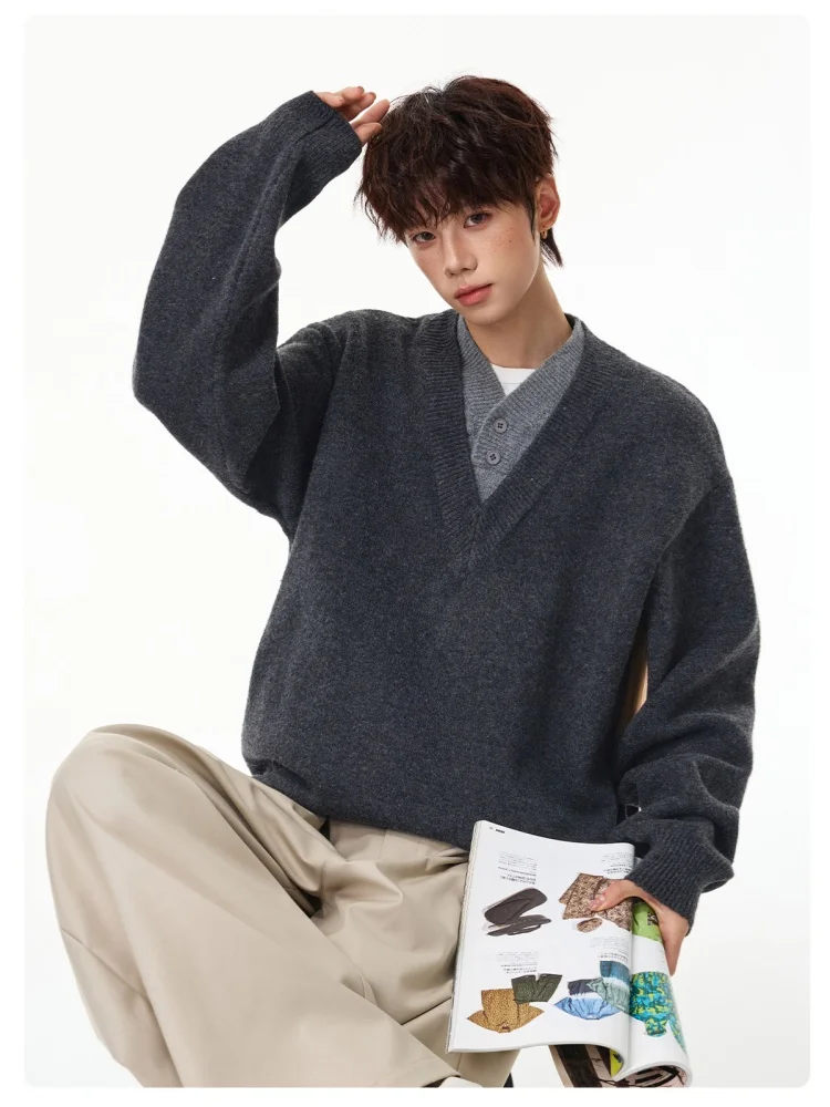 Vintage Two-Piece V-Neck Sweater Men Loose-Fitting Casual Relaxed Warm Soft Knit Pullover Autumn Winter.