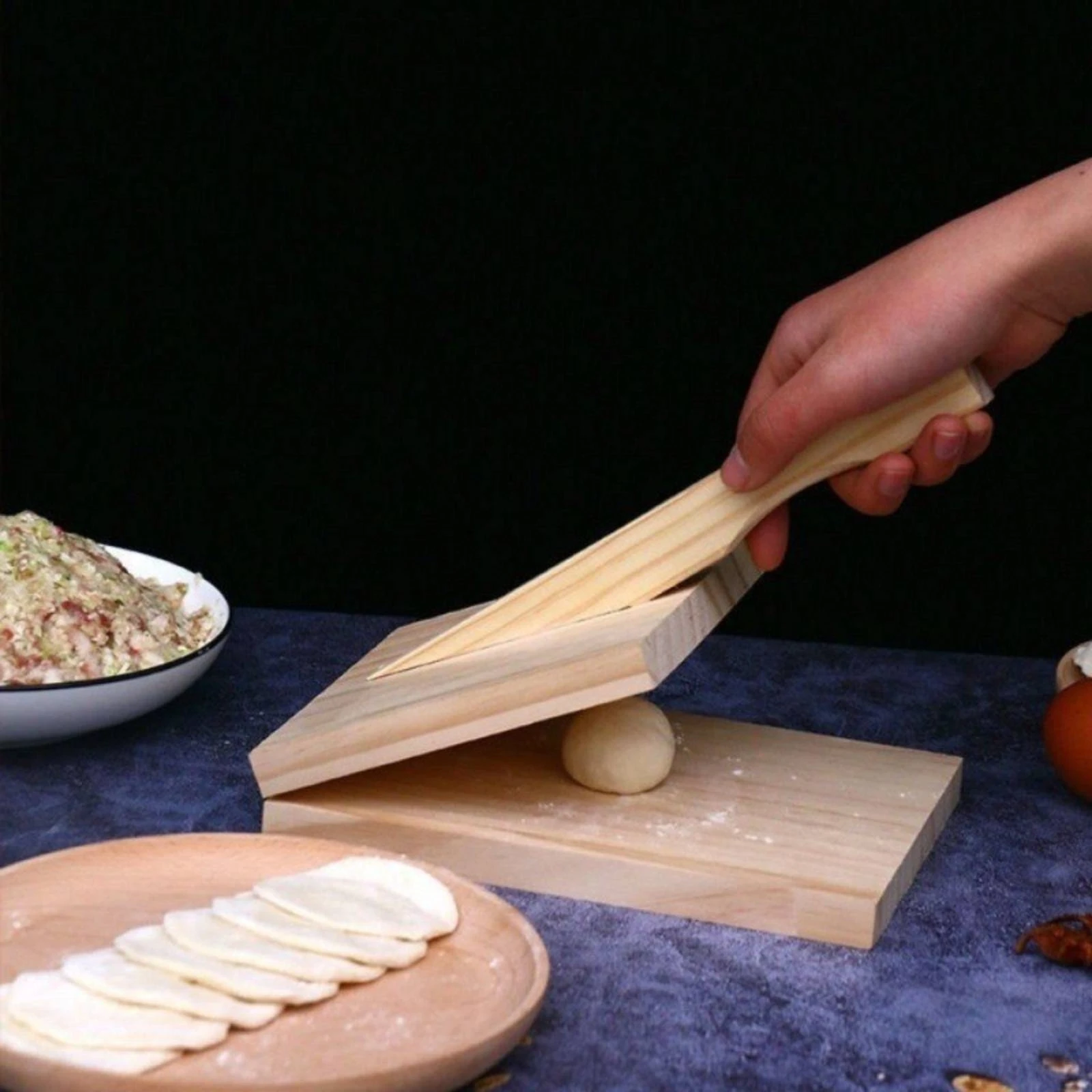 Clamshell Pastry Press Natural Wood Dumpling Wrapper Press Kitchen Tool Polished Grain